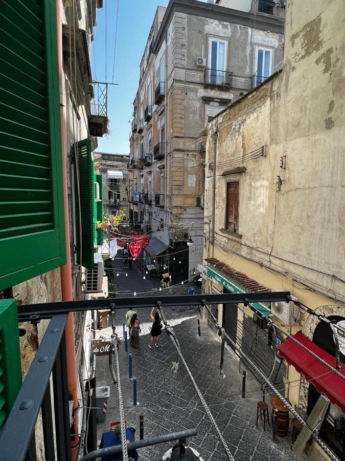 Апартаменты A Casa E Mamma' Неаполь Экстерьер фото